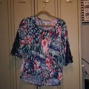 Multi colored mid lace sleeve blouse
